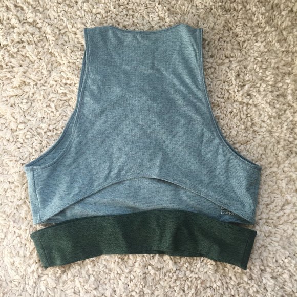 Outdoor Voices Tri Tone Slashback Crop Top - Picture 4 of 5